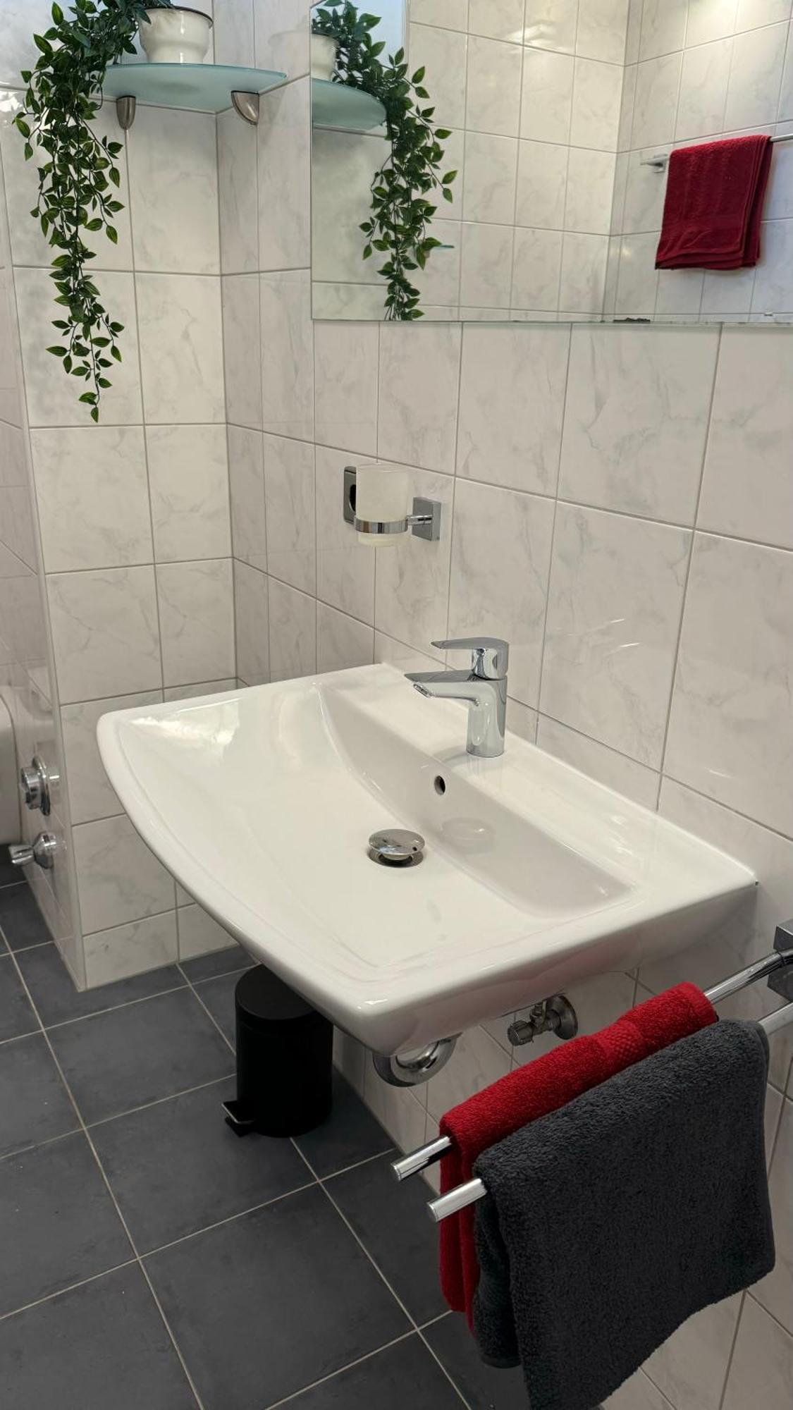 City Apartement Linz Fuer 5 Gaeste Mit Self-Checkin Und Kueche Εξωτερικό φωτογραφία