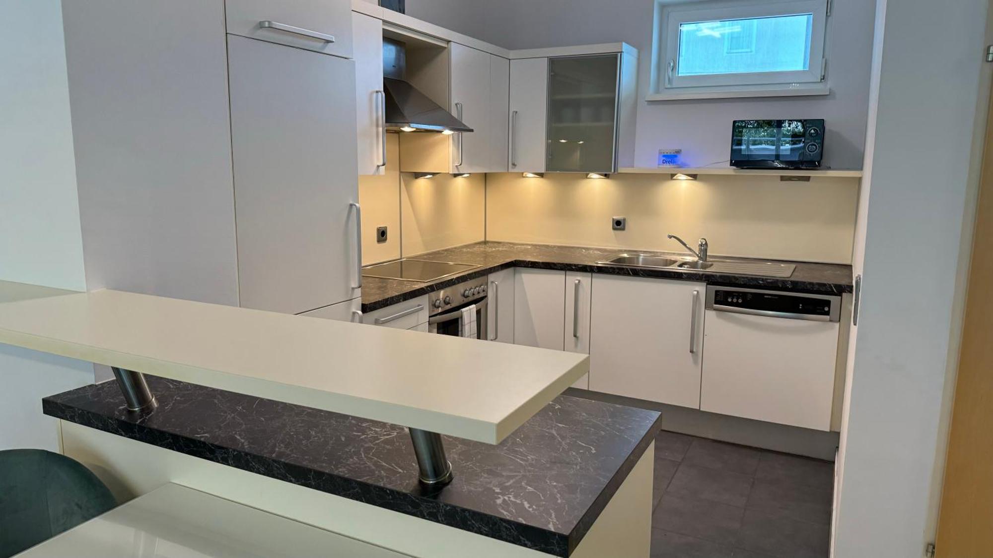 City Apartement Linz Fuer 5 Gaeste Mit Self-Checkin Und Kueche Εξωτερικό φωτογραφία