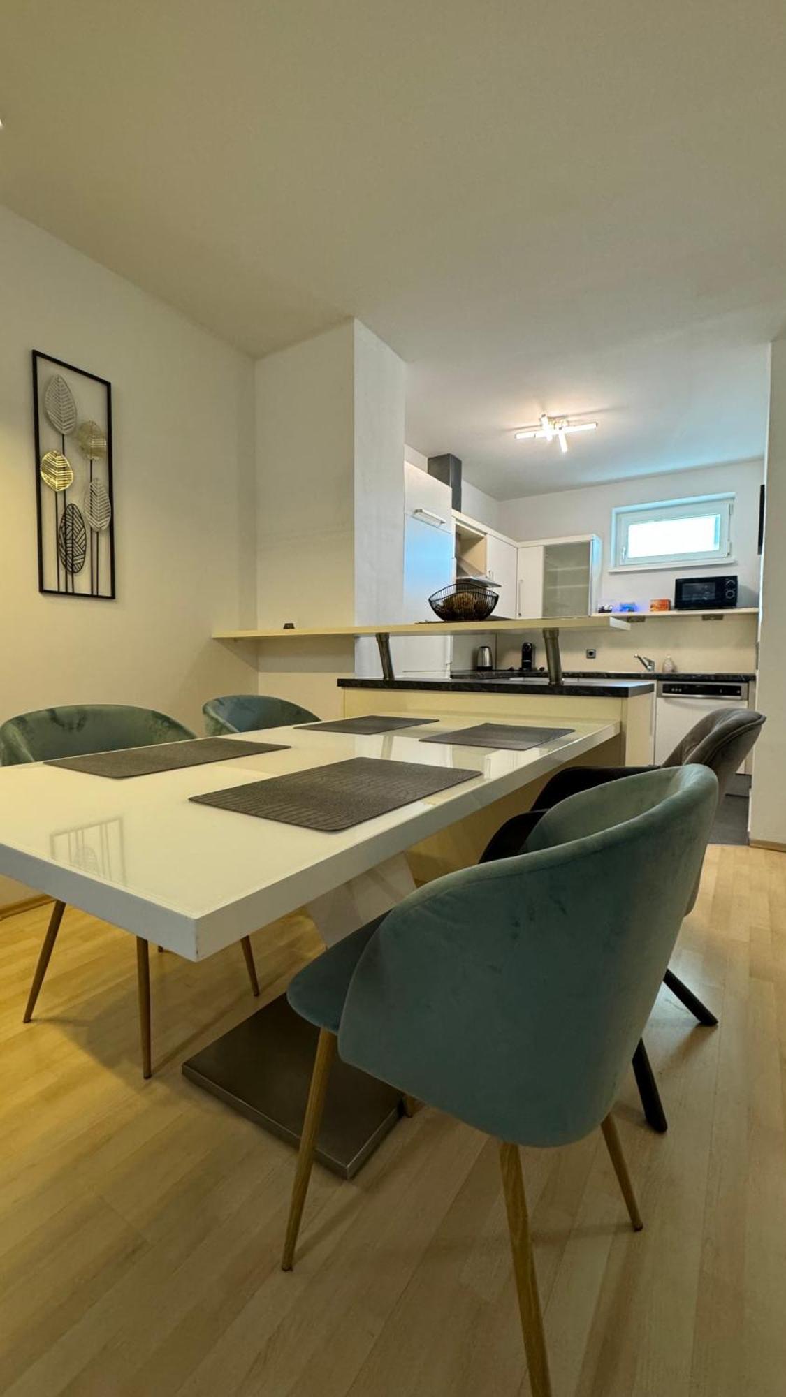 City Apartement Linz Fuer 5 Gaeste Mit Self-Checkin Und Kueche Εξωτερικό φωτογραφία